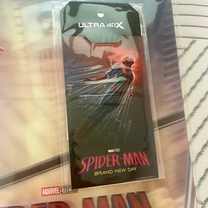 [BUNJANG] Spider-Man Lenticular Poster &amp; ULTRA 4DX Moment Label Bundle Set / 스파이더맨 포스터+ULTRA 4DX모먼트라벨 일괄