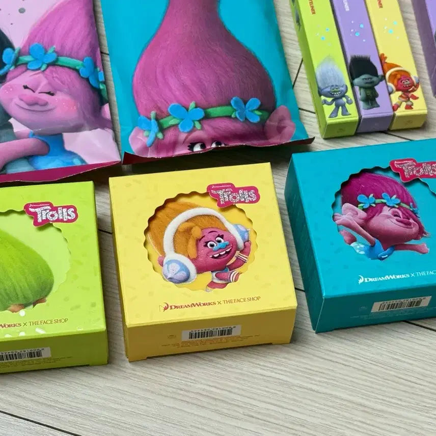 [BUNJANG] DreamWorks Trolls The Face Shop Collaboration Unused Item / 희귀 레어 드림웍스 트롤 더페이스샵 콜라보 미사용 새상품