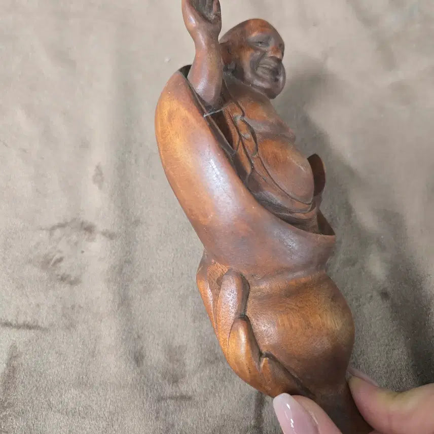[BUNJANG] Wooden "Buddha of Wealth" Sculpture with Raised Hand / 원목 포대화상 목조각 인테리어 소품 / 손을 든 복주머니 조각상