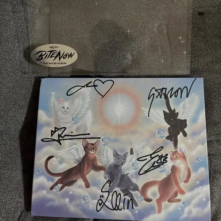 [BUNJANG] Meovv Miyaho Signed Album / Meovv 미야오 친필 싸인앨범 판매 ㅂㅁ