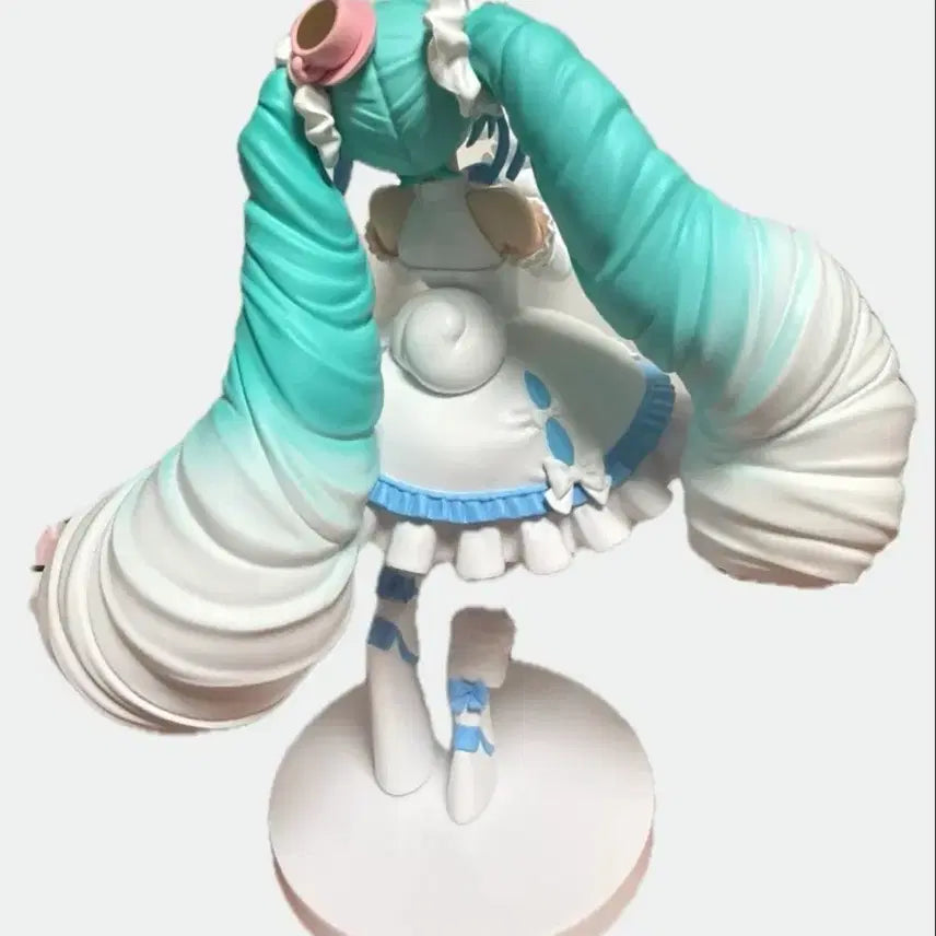 [BUNJANG] Sega Hatsune Miku Cinnamoroll White Dress Figure / 세가 하츠네 미쿠 시나모롤 화이트 드레스 피규어