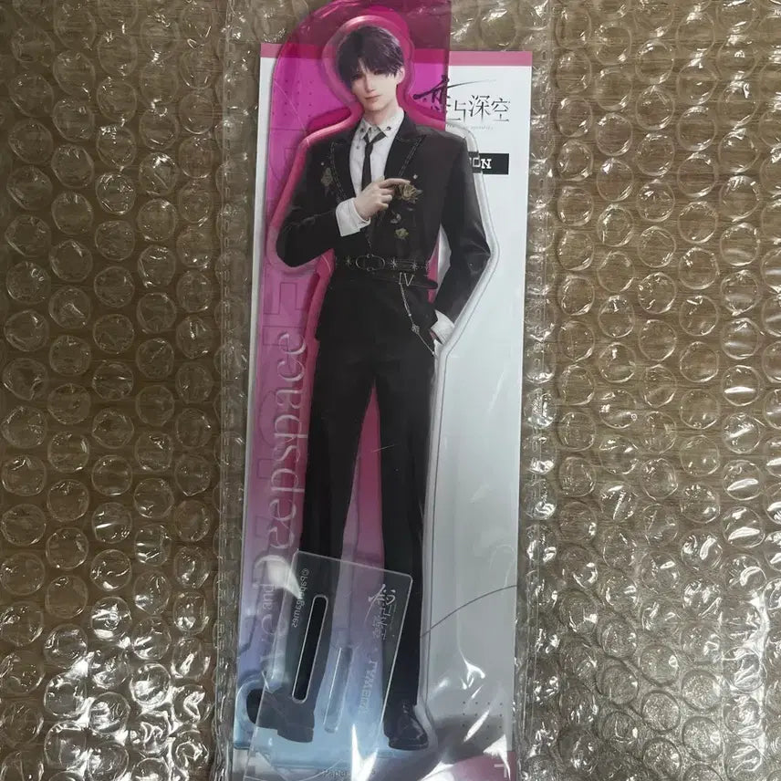 [BUNJANG] Love and Deepspace Giwook Lawson Figure / 러브앤딥스페이스 기욱 로손피규어