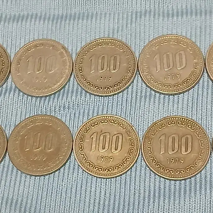 [BUNJANG] 1979 100 Won Coin Bundle Set (10 Coins) / 1979년 100원 동전 10개 일괄