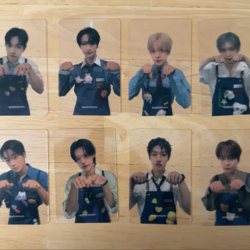 [BUNJANG] ATEEZ ATEEZOOrista Juri Star Double-Sided Photocard Set + Hologram Photocard Set / 에이티즈 ATEEZ 애플뮤직 ATEEZOOrista 주리스타 양면4set+히퍼1set