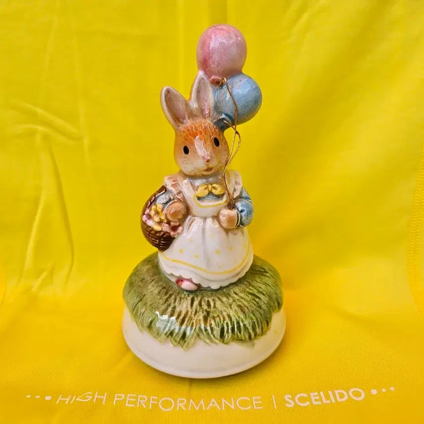 [BUNJANG] 1987 Lefton Peter Cottontail Rotating Music Box Figurine / 1987년 올드 빈티지 레프턴 피터 코튼테일 피겨린 회전 뮤직박스(오르골).