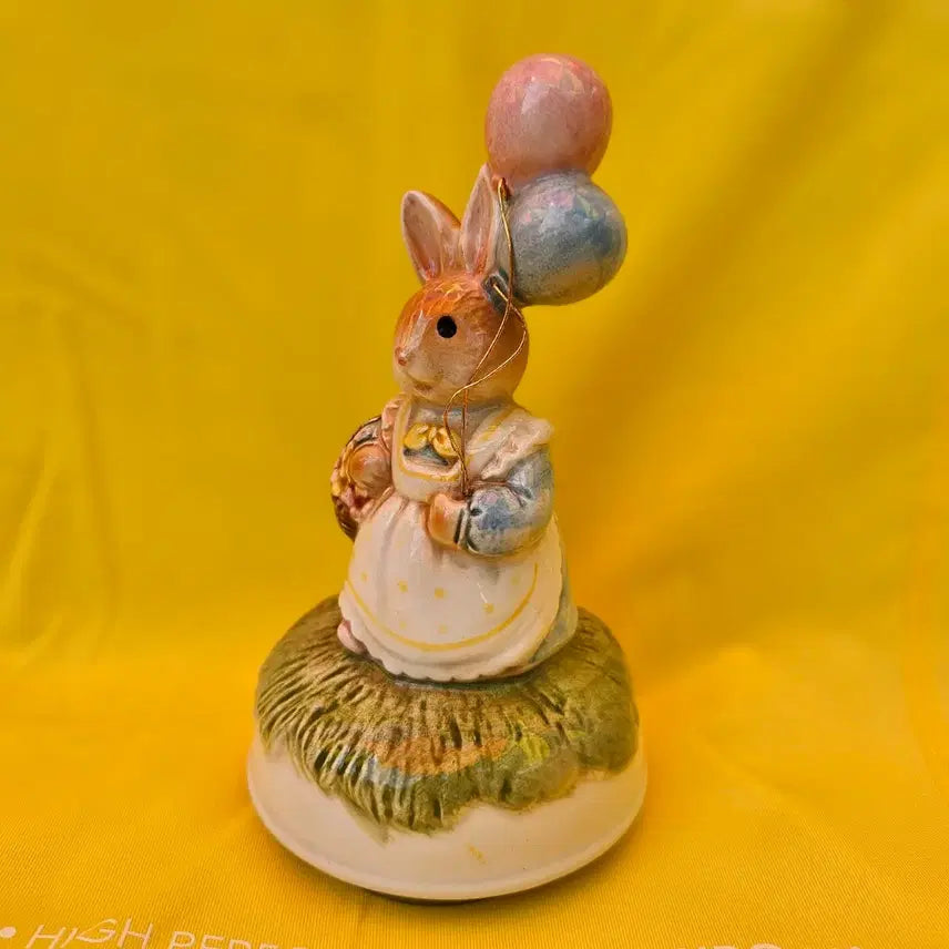 [BUNJANG] 1987 Lefton Peter Cottontail Rotating Music Box Figurine / 1987년 올드 빈티지 레프턴 피터 코튼테일 피겨린 회전 뮤직박스(오르골).