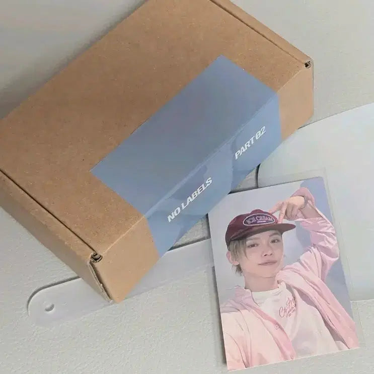 [BUNJANG] TXT Yeonjun Inki Gayo Studio Gift Keycap + Photocard / 연준 인기가요 역조공 키캡+포카