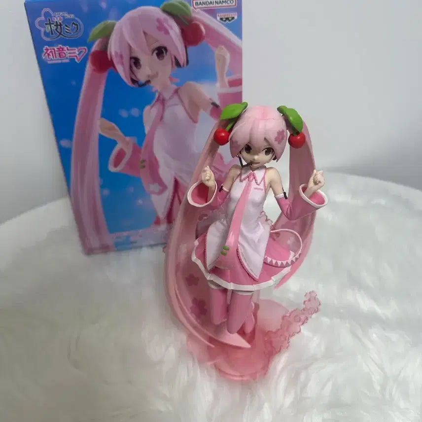 [BUNJANG] Bunny Preso Hatsune Miku Cherry Blossom Edition Figure / 바니프레소 하츠네 미쿠 피규어 벚꽃 에디션