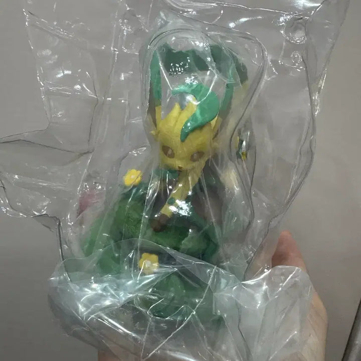 [BUNJANG] Pokemon Funism Eevee Set (Jolteon &amp; Leafeon) - New / 포켓몬 퍼니즘 이브이 (쥬피썬더&amp;리피아) 새상품 일괄판매해요
