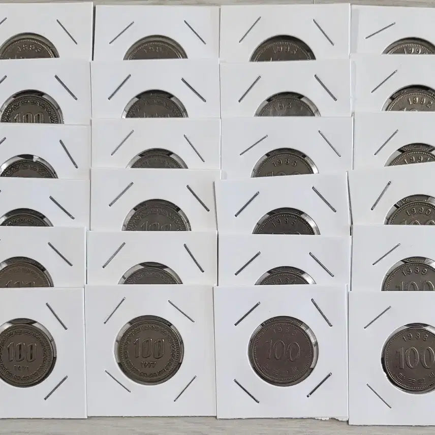 [BUNJANG] 1971-2019 47-Piece 100 Won Coin Collection / 100원 사용제 줄세우기 1971년 - 2019년 47개