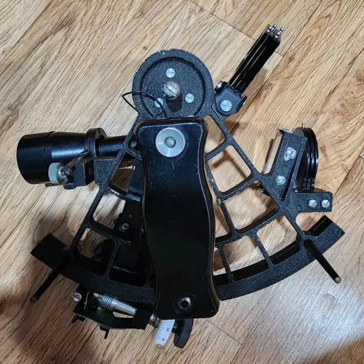[BUNJANG] Vintage Tamaya Sextant (Serial 68581) / 빈티지 타마야(Tamaya) 정품 항해 육분의 (시리얼 68581)