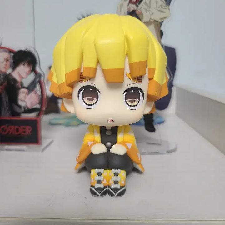 [BUNJANG] Demon Slayer Zenitsu Agatsuma Semoip Look-Up Figure / 가격내림!!! 택포 6.0) 귀멸의 칼날 젠이츠 세모입 룩업