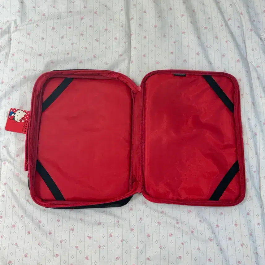 [BUNJANG] 2008 Hello Kitty iPad Pouch / 고전 2008 헬로키티 아이패드 파우치