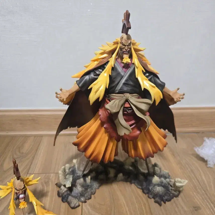 [BUNJANG] Maximum Golden Lion Figure / 맥시멈 금사자시키 판매합니다