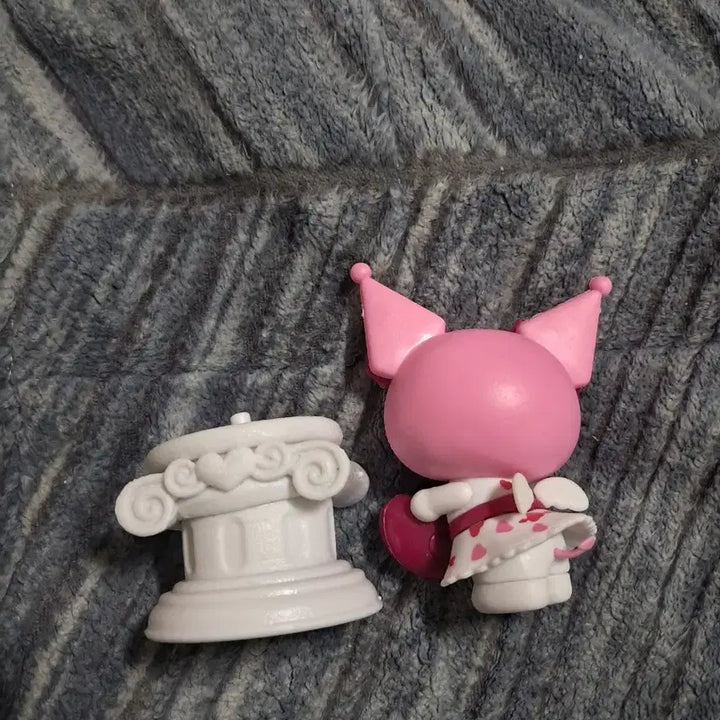 [BUNJANG] Sanrio Kuromi Heart Pink Figure / [급전] 산리오 쿠로미 하트 핑크 피규어