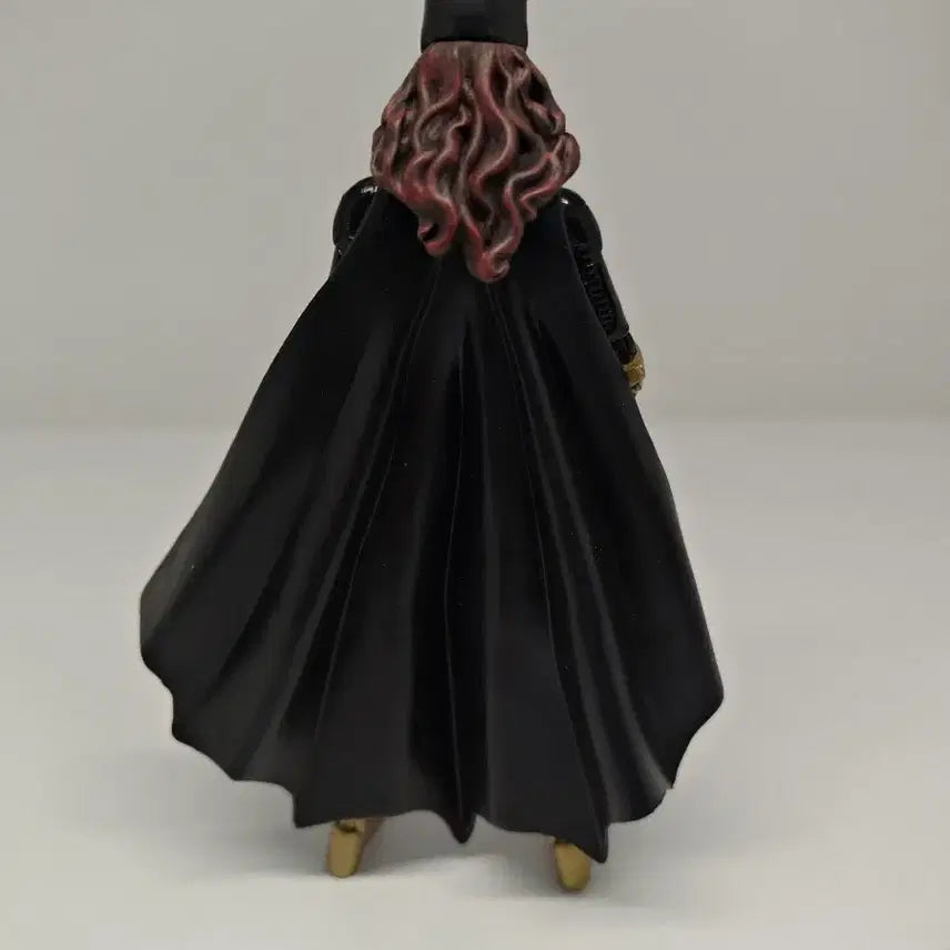 [BUNJANG] DC Universe Classics Batgirl 6-Inch Figure / DC 배트걸 피규어