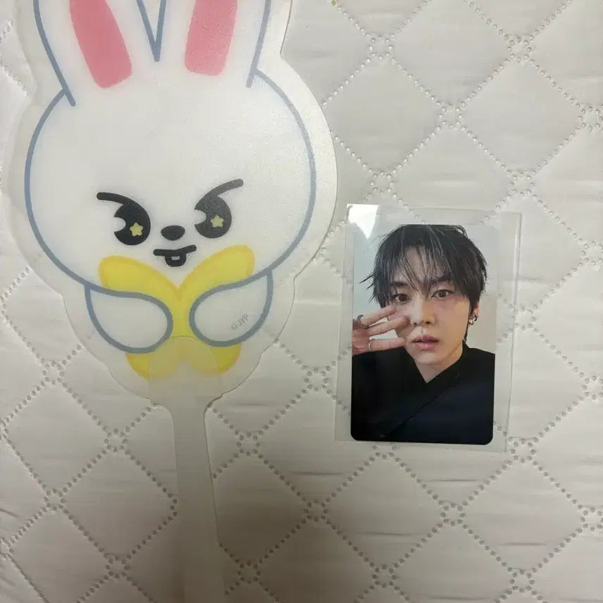 [BUNJANG] Stray Kids SKZ Lee Know Concert Photocard &amp; Fan Set / 스트레이키즈 스키즈 리노 콘서트 포카 + 부채