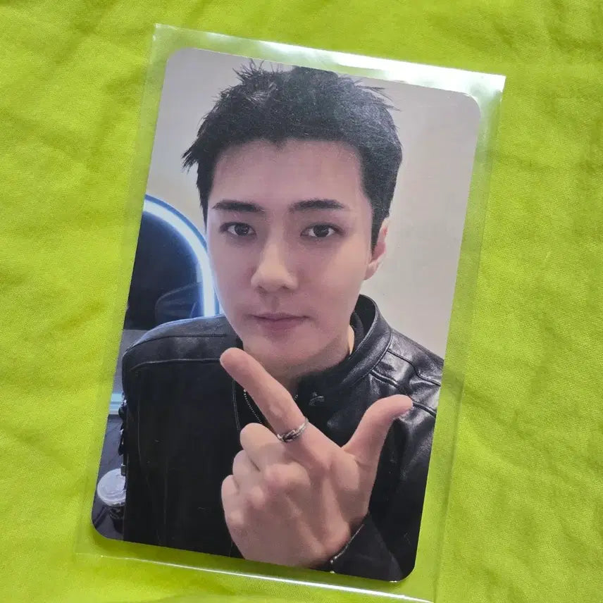 [BUNJANG] EXO Sehun Reverse Kuala Lumpur Fansign Photocard / 엑소 세훈 리버스 쿠알라룸푸르 팬싸 포카
