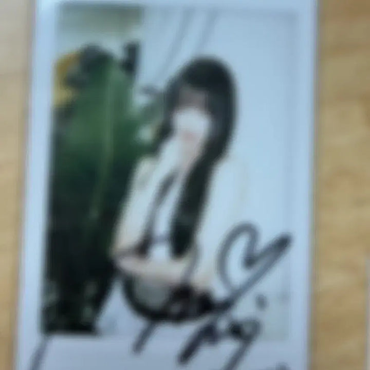 [BUNJANG] NiziU Mina Minami Signed Polaroid / 240922 리센느 미나미 싸인 폴라로이드