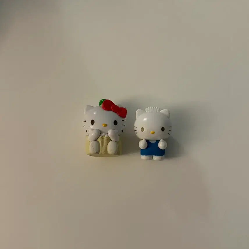 [BUNJANG] Hello Kitty Figure Gacha 2 Types Bundle Set / 헬로키티 피규어 가챠 2종 일괄