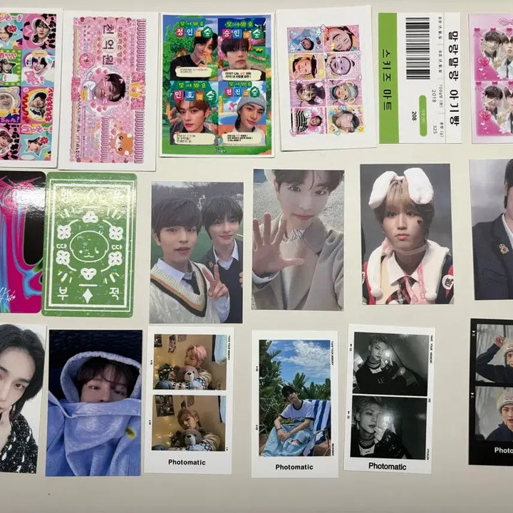 [BUNJANG] Stray Kids Unofficial Goods Bundle Set / 스트레이키즈 비공굿
