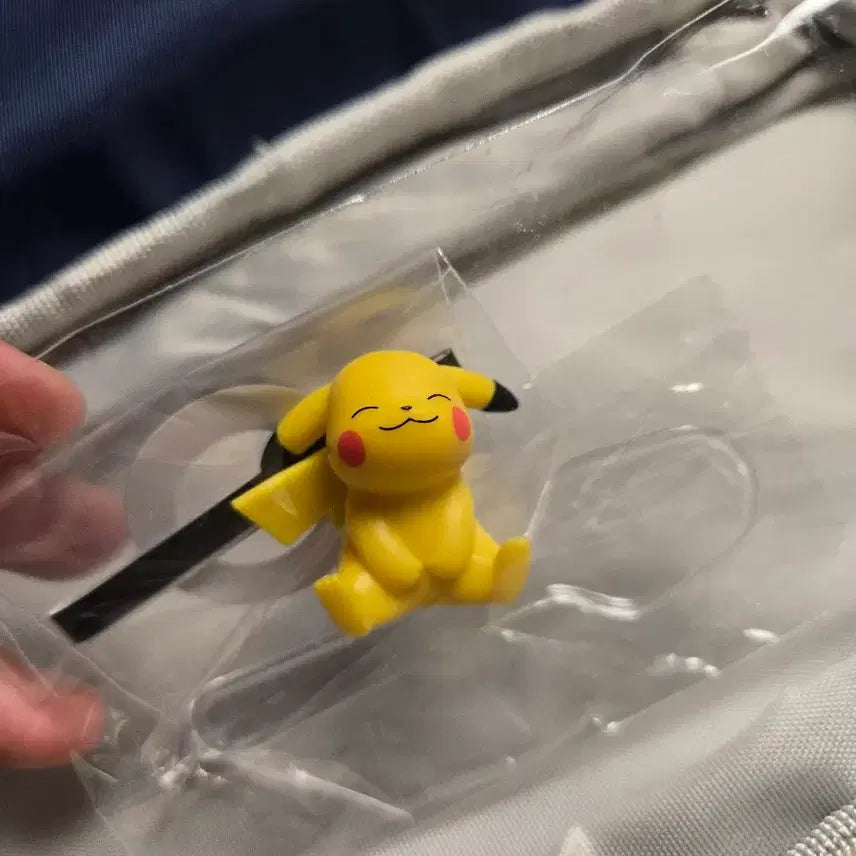 [BUNJANG] Pokemon Monster Ball Pikachu / 포켓몬몬스터볼 아이스크림 피카츄