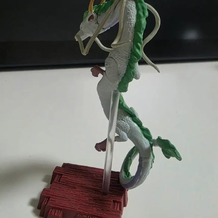 [BUNJANG] Spirited Away Haku Figure (Dragon Ver.) / 센과 치히로의 행방불명 랜덤 피규어 용 하쿠
