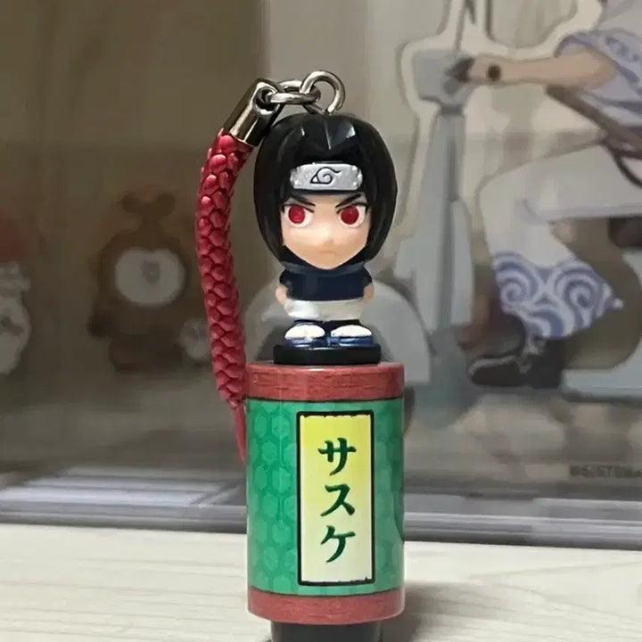 [BUNJANG] Sasuke Uchiha Childhood Acrylic Stand &amp; Classic Keychain Bundle / 사스케 유년기 아크릴, 사스케 고전 키링 일괄