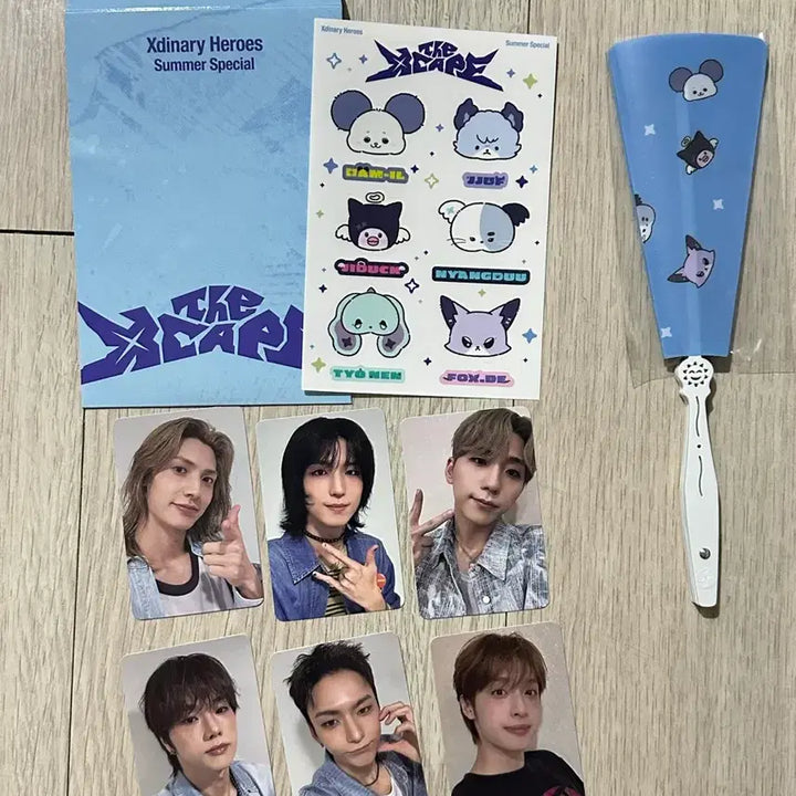 [BUNJANG] Xdinary Heroes Summer Concert First Day Entry Photocard Fan / 엑스디너리히어로즈 엑디즈 썸머콘 첫콘 입장포카 부채