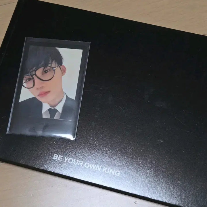 [BUNJANG] The Boyz New Be Your Own King Selfie Book / 더보이즈 뉴 비온킹 be your own king 셀피북