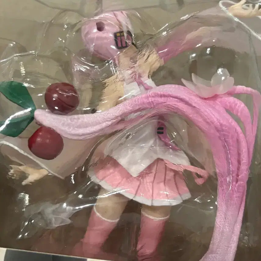 [BUNJANG] Taito Sakura Miku 2020 Ver. Figure / 타이토 사쿠라 미쿠 2020ver