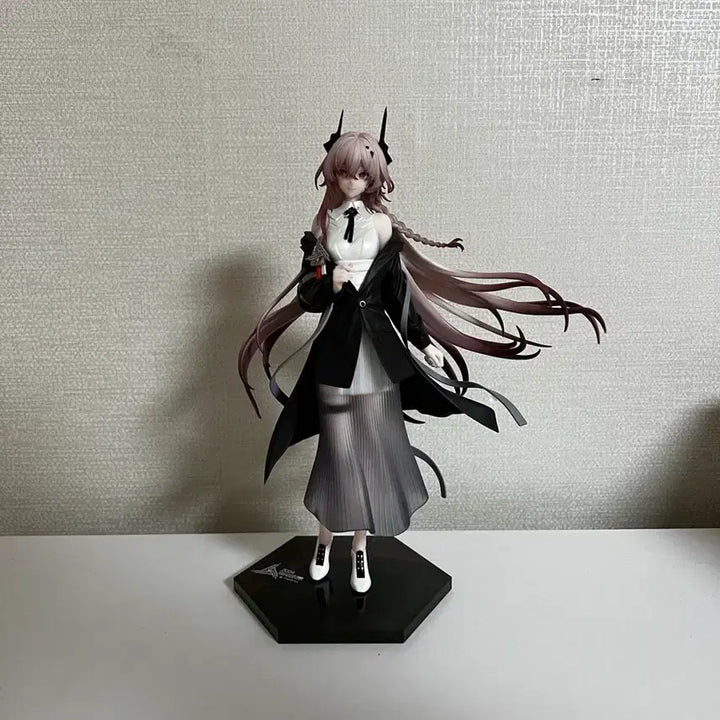 [BUNJANG] Arknights Teresia Figure / 명일방주 테레시아 피규어