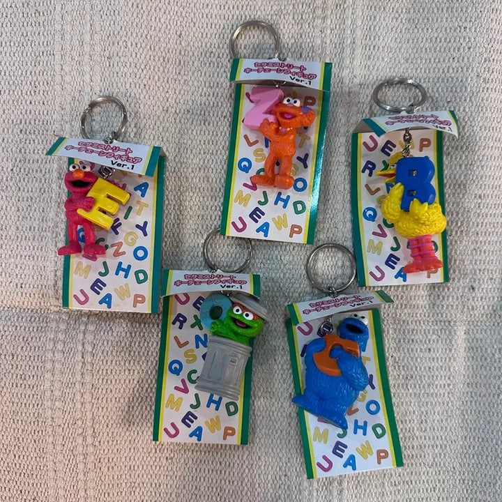 [BUNJANG] Sesame Street Alphabet Keychain / Bag Charm Set (5 Types) / 세서미 스트리트 알파벳 키링 / 백참 5종 세트