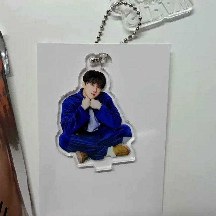 [BUNJANG] Stray Kids Lee Know RUN IT JAPAN Random Mini Acrylic Stand Charm / 스트레이 키즈 런잇 JAPAN 랜덤 아크릴 스탠드 참 창빈