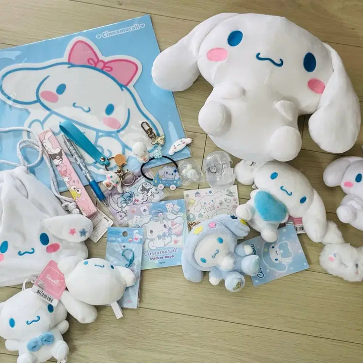 [BUNJANG] Cinnamoroll Doll, Sticker, Mousepad Bundle Set / 시나모롤 인형/스티커/마우스패드등 굿즈 일괄