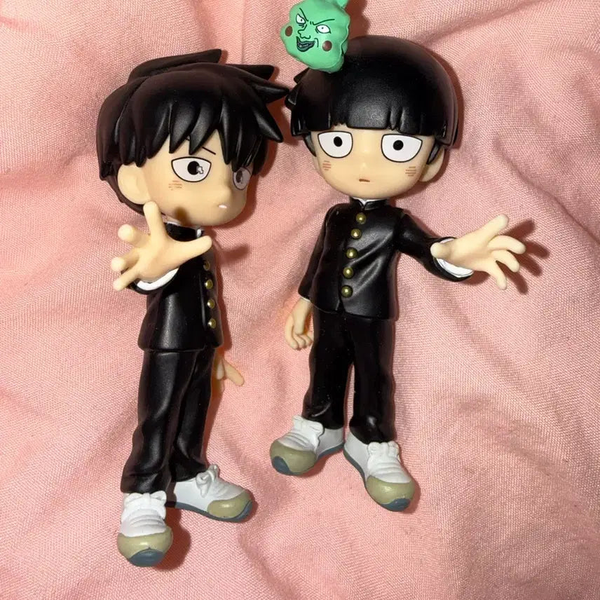 [BUNJANG] Mob Psycho 100 Shigeo &amp; Ritsu Mobu Saiko Figure Set with Ectoplasm / 모브사이코 100 몹싸 시게오 리츠 팔버스 피규어 판매합니다