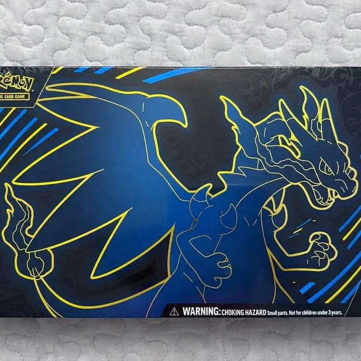 [BUNJANG] Pokemon Card North American Edition Mega Charizard X ex Ultra-Premium Collection UPC Box (Sealed) / [미개봉, 현물] 포켓몬카드 북미판 메가 리자몽 X ex 울트라 프리미엄 컬렉션 박스 UPC