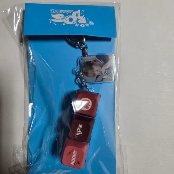 [BUNJANG] TWS SODA x SODA Shibuya 109 Pop-up Keycap Keychain Jihoon / 현물)투어스 소다소다 시부야109 팝업 키캡 키링 지훈