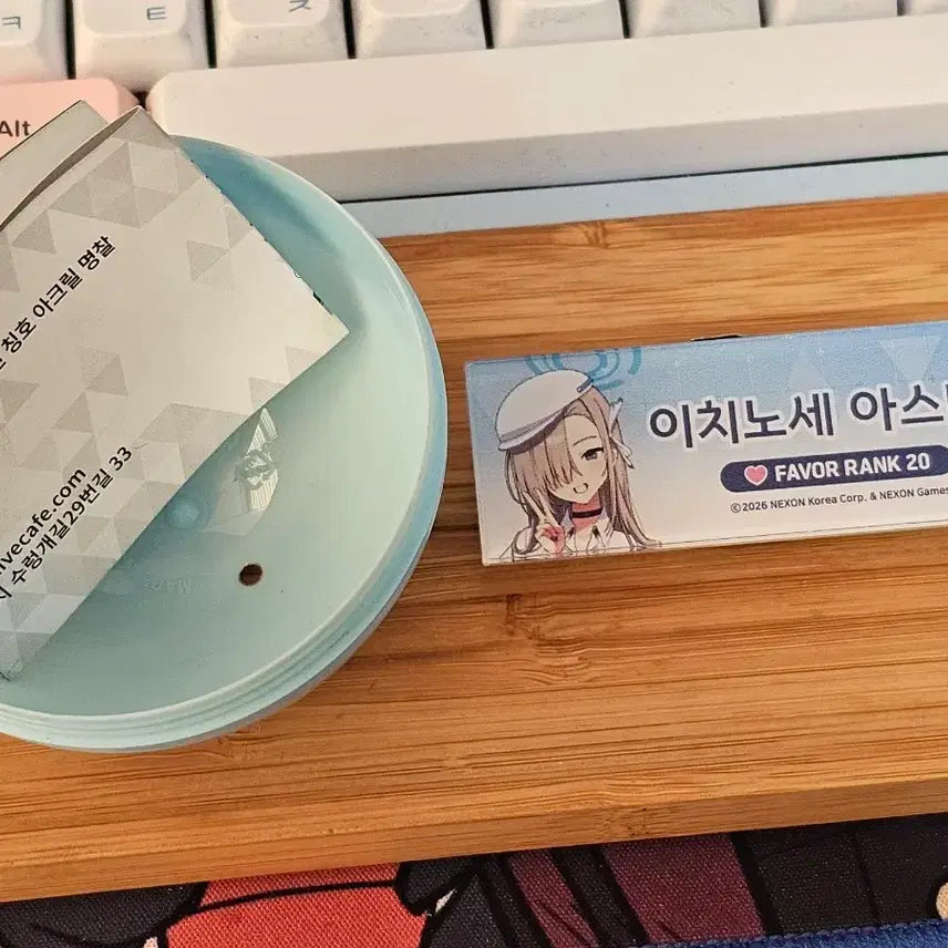 [BUNJANG] Blue Archive Asuna Acrylic Name Tag / 블루 아카이브 카체 메모리얼 아스나 아크릴 명찰