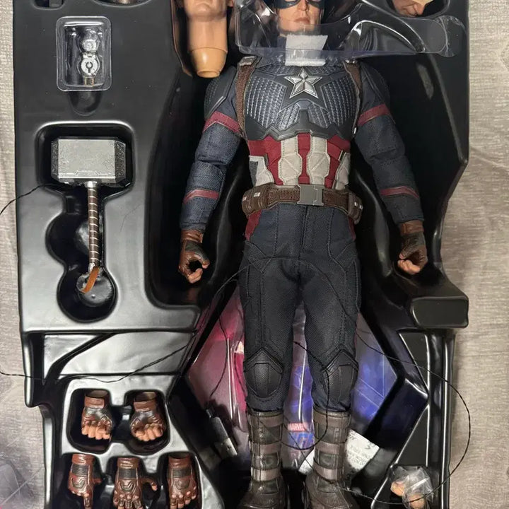 [BUNJANG] Hot Toys Endgame Captain America Mjolnir USB Power / 핫토이 엔드게임 캡틴 묠니르 상시정원