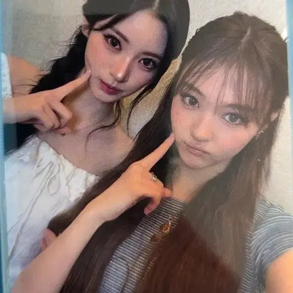 [BUNJANG] MEOVV Gayo Daejeon Summer Anna, Ella Unit Photocard / 미야오 MEOVV 가요대전 썸머 안나,엘라 공방 유닛포카 양도