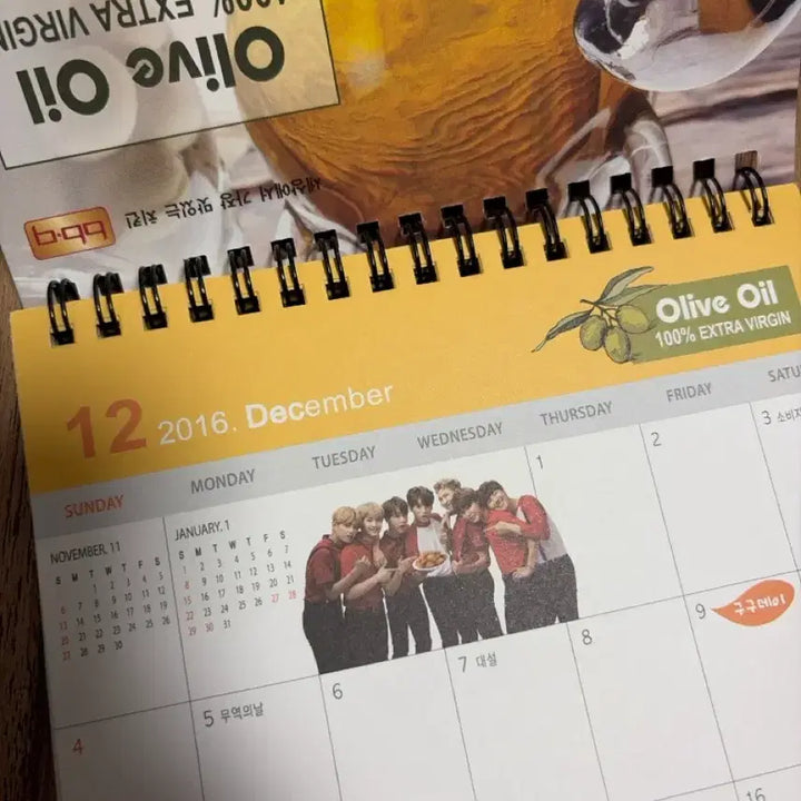 [BUNJANG] BTS BBQ 2017 Official Calendar Rare Merchandise / BTS BBQ 2017 공식 캘린더 방탄소년단 희귀 굿즈