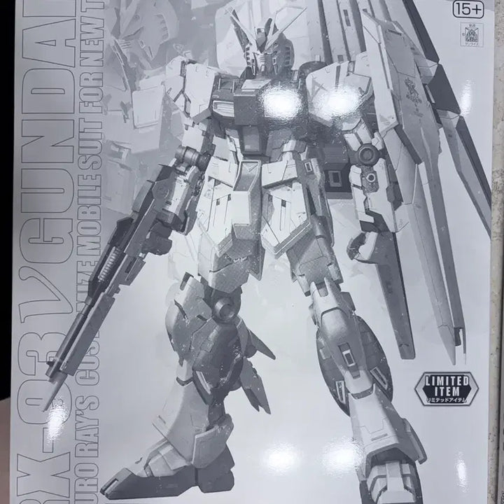 [BUNJANG] MG Sazabi, Nu Gundam Mechanical Clear Ver.Ka Limited Edition / MG 사자비, 뉴건담 버카 메카니컬클리어