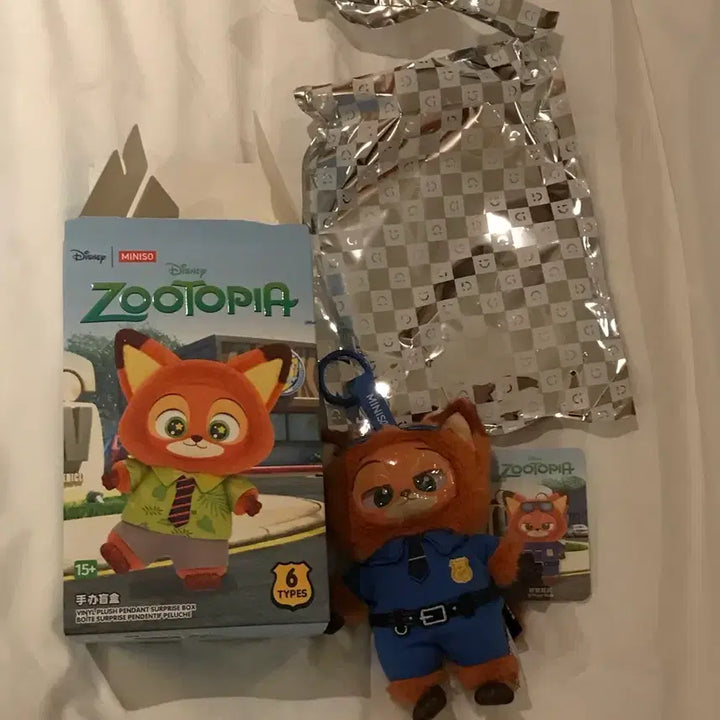 [BUNJANG] Miniso Zootopia Nick Wilde Keychain Plush / 미니소 주토피아 닉 인형 키링