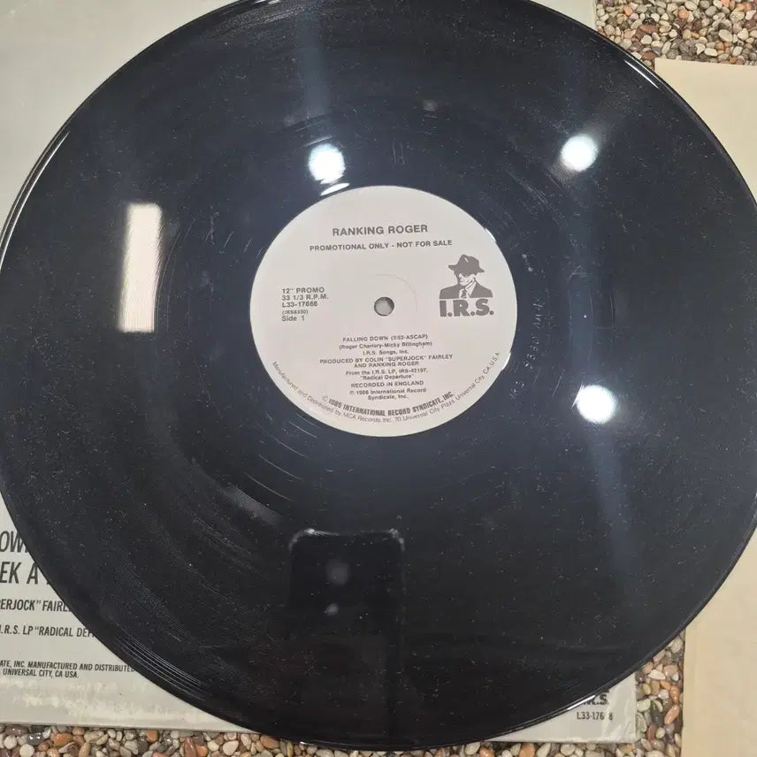 [BUNJANG] Ranking Roger Falling Down LP (Promotional Pressing) / LP 랭킹 로저 (홍보반)falling down