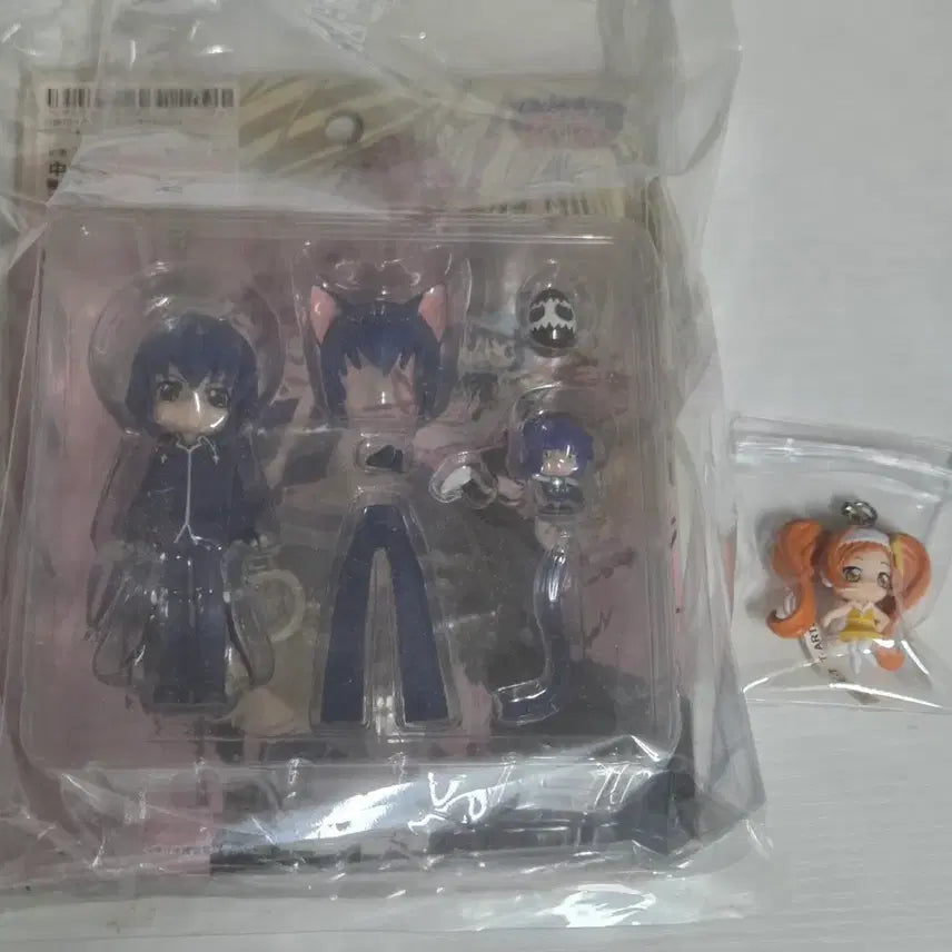 [BUNJANG] Character Transformation Decoleture Yamato Toma &amp; Dia Figure Keychain / 캐릭캐릭체인지 데코렛츄 야마토 토마 피규어 다이아 피규어 키링