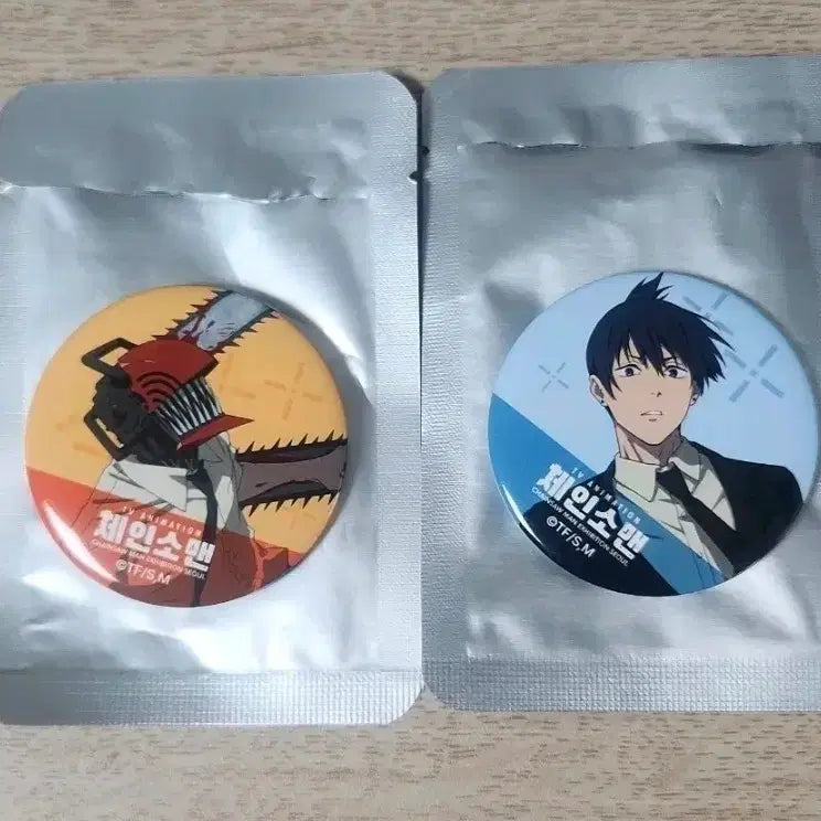 [BUNJANG] Chainsaw Man Exhibition Button Badge Set - Denji &amp; Aki / 체인소맨 전시회 캔뱃지 덴지, 아키 일괄