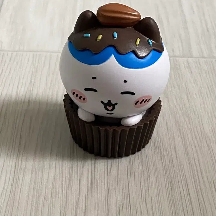 [BUNJANG] Hachiware Desk Mat / 먼작귀 하치와레 데스크탑 피규어 가챠