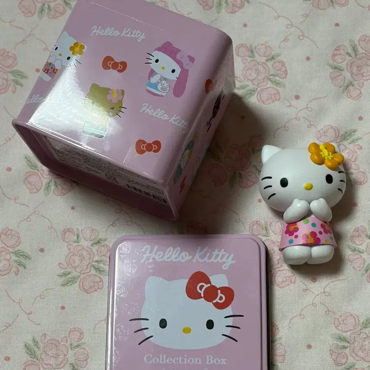 [BUNJANG] Heisei Kitty Tin Case Figure Hawaii Flower / 헤이세이 키티 틴케이스 랜덤 시크릿 피규어 확정 하와이 꽃 헤이세이