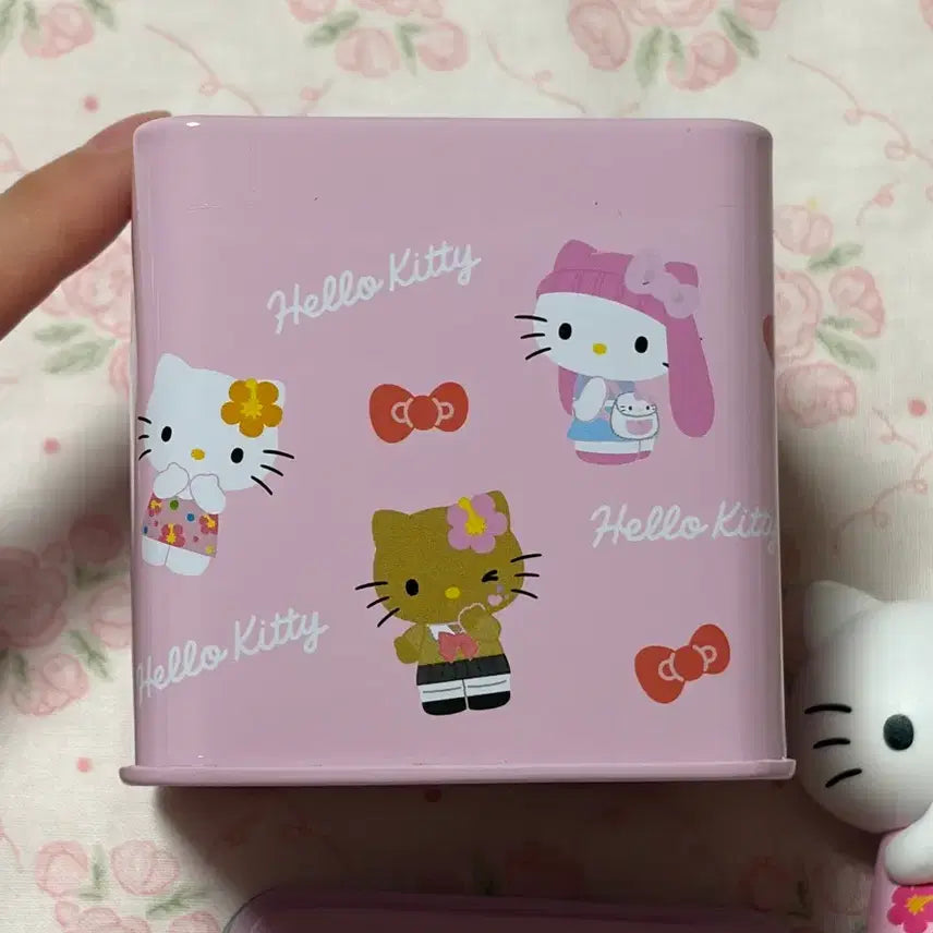 [BUNJANG] Heisei Kitty Tin Case Figure Hawaii Flower / 헤이세이 키티 틴케이스 랜덤 시크릿 피규어 확정 하와이 꽃 헤이세이